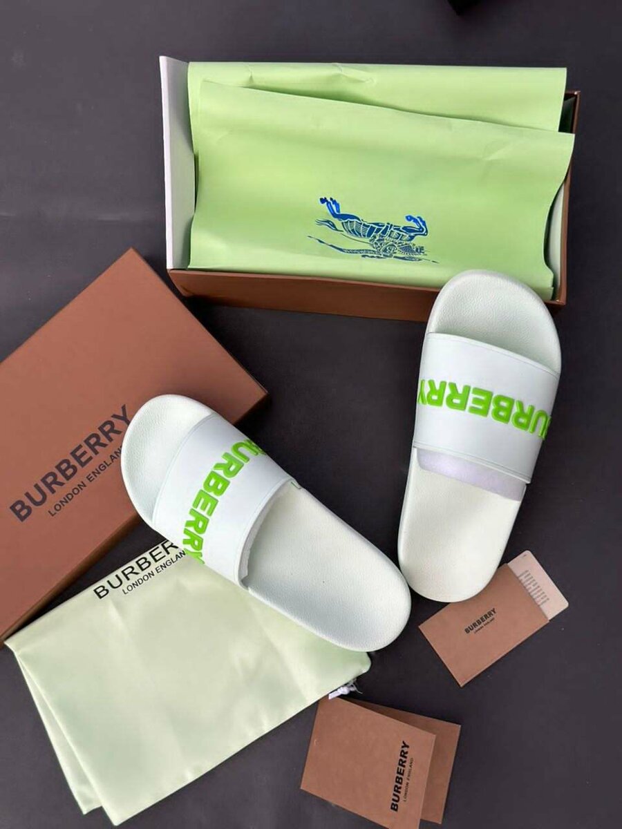 Sandales de marque tendance