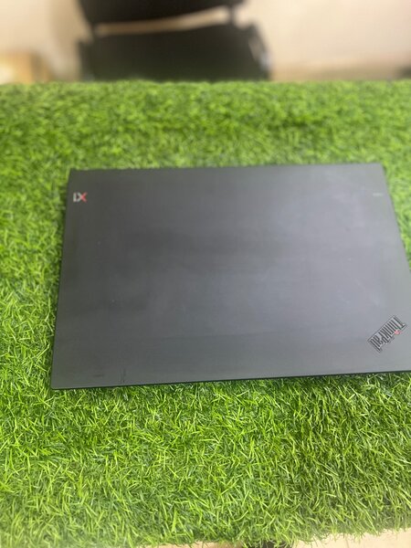 Lenovo X1 Carbon