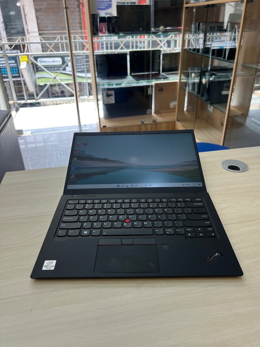 Lenovo X1 carbon