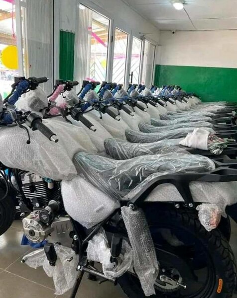 Moto tout-terrain robuste