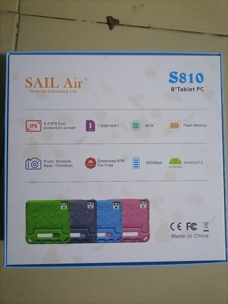 8Inch Laptop Sail Air S810 6gbram and 128gbrom storage capac