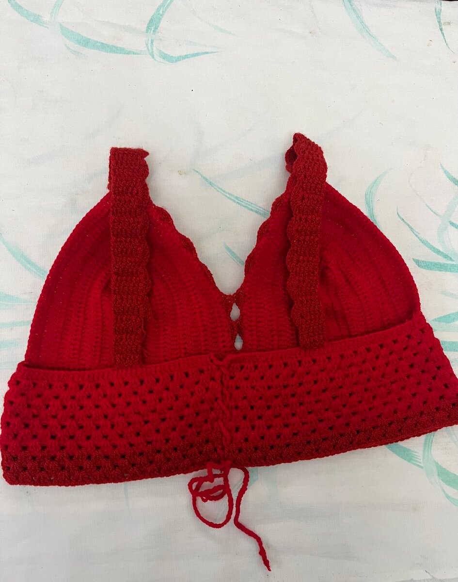 Haut crochet rouge femme