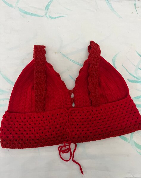 Haut crochet rouge femme