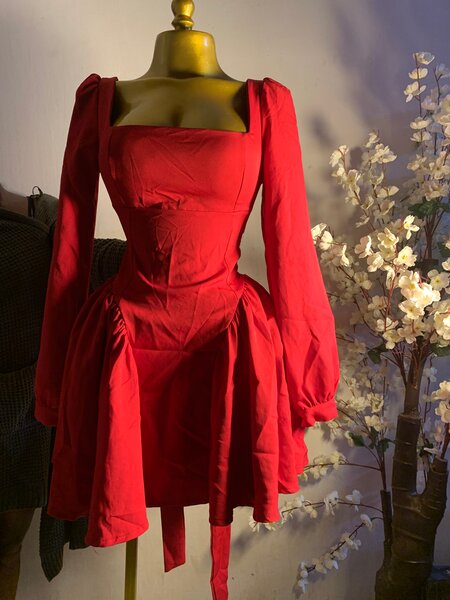 Robe rouge élégante