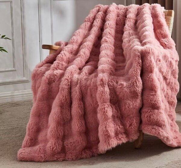 Plaid en fausse fourrure luxueuse