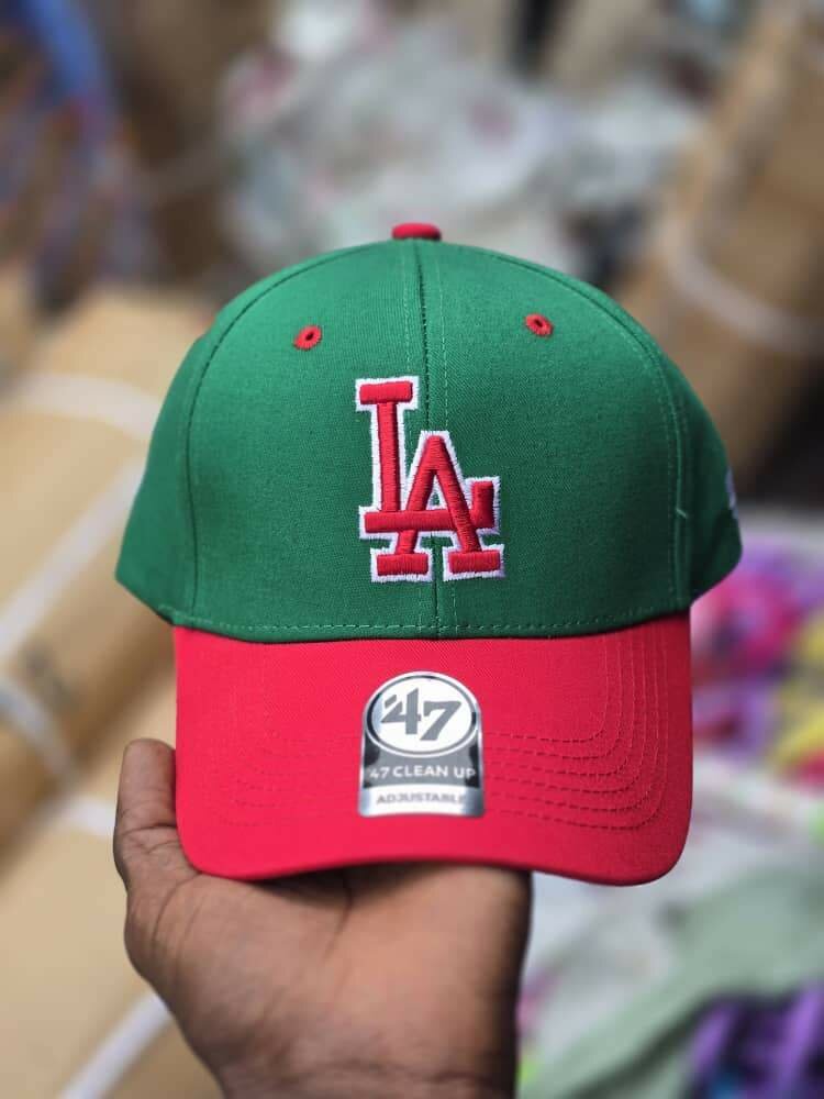 Casquettes de mode neuves