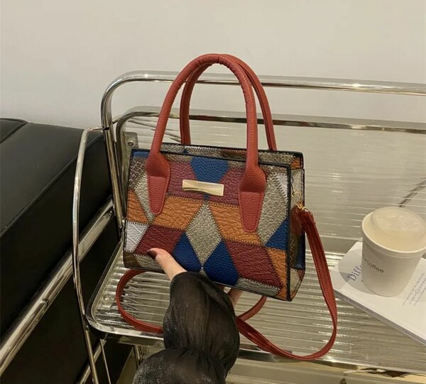 Sac à main géométrique élégant