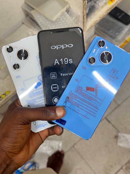 OPPO A19s Smartphone