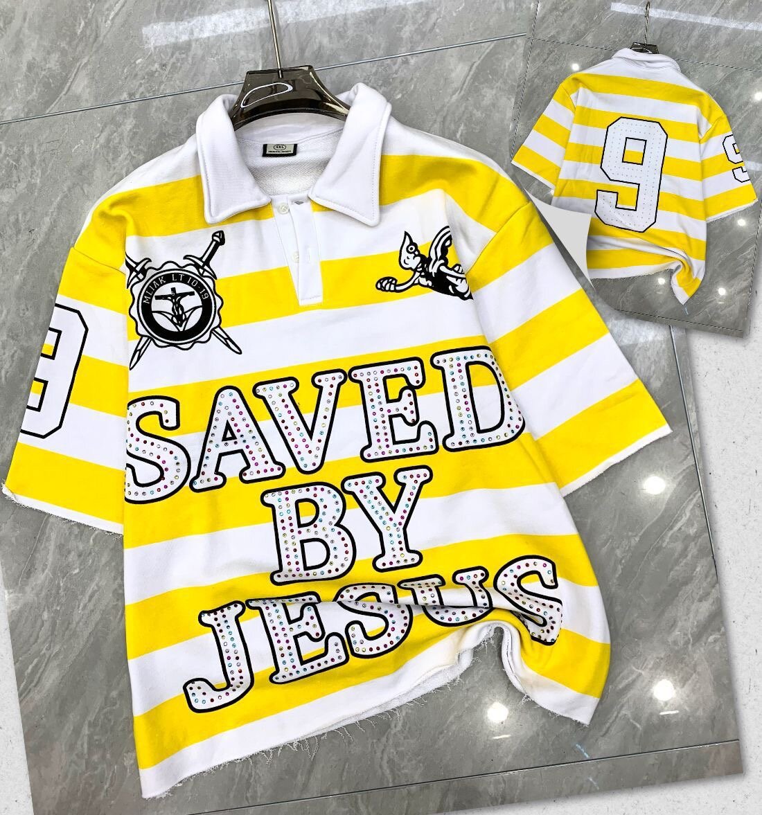 Polo rayé message inspirant