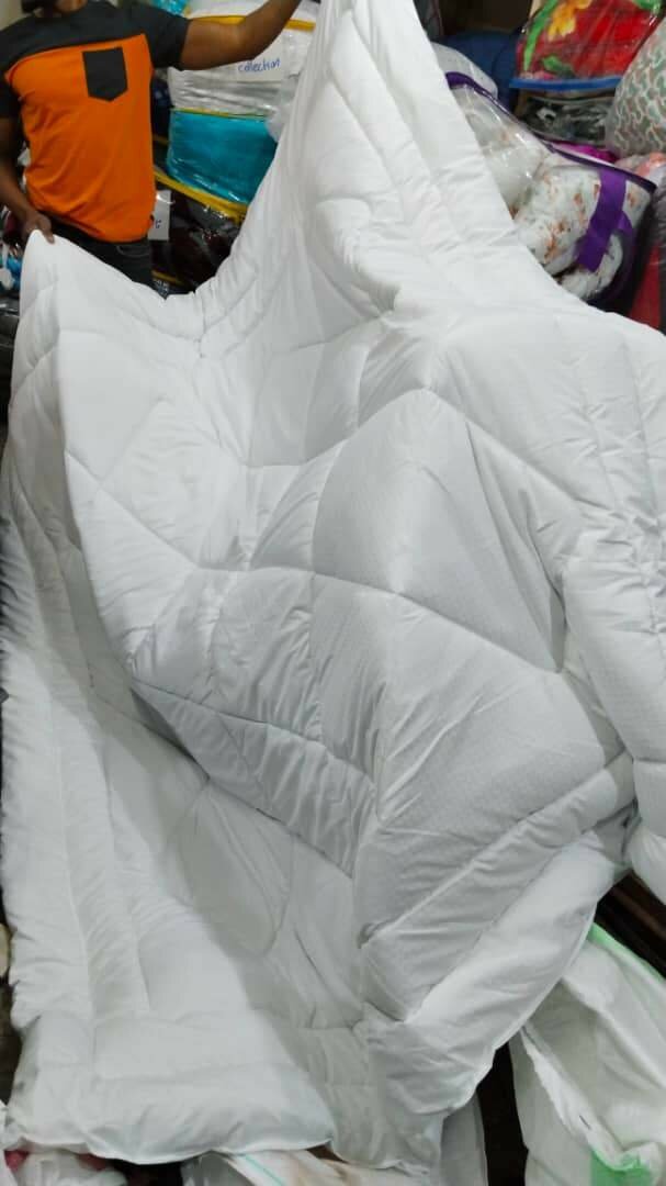 PURE WHITE EXTRA KING SIZE