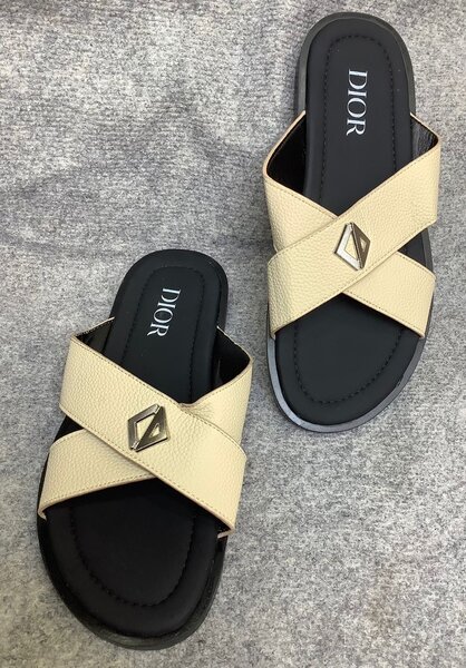 Sandales croisés  élégantes