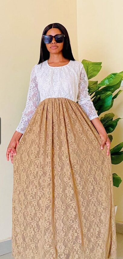 Elegant beige dress m