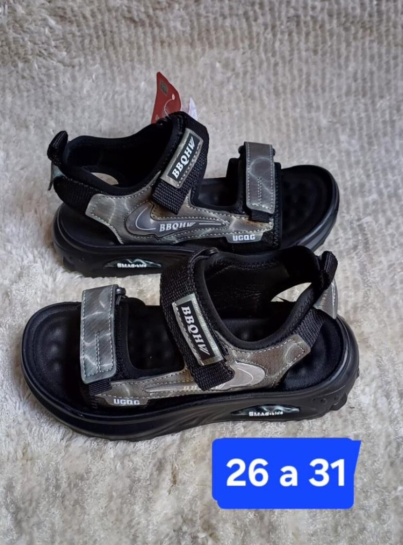 Sandales enfants colorées