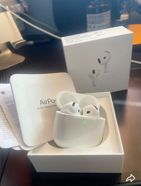 AirPod 4