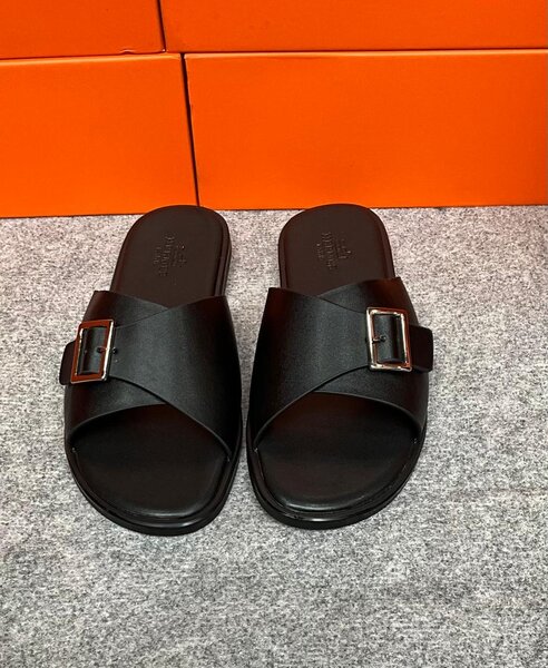 Sandales noires élégantes