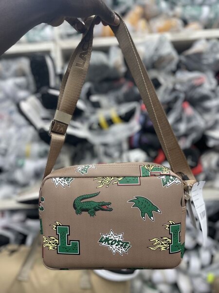 Sac bandoulière tendance Lacos