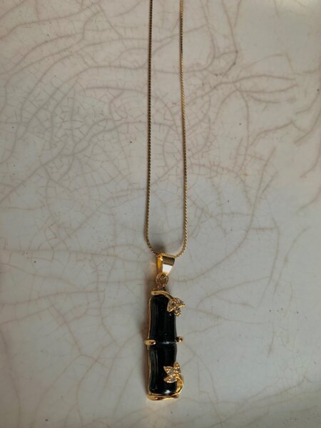 Aesthetic Black pendant necklace