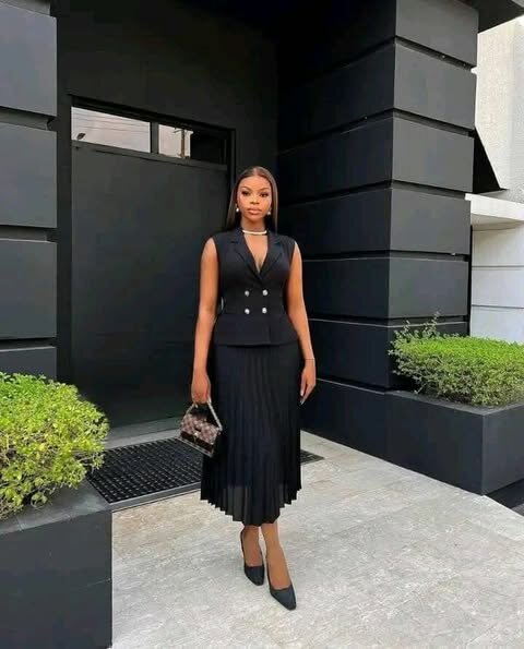 Women's 2-piece suit, vest and skirt