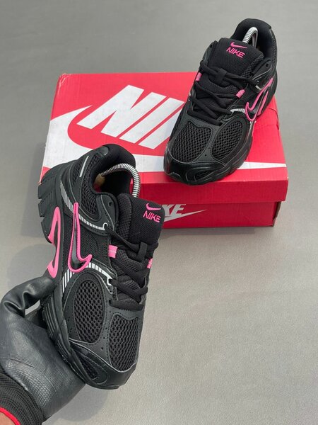 Nike Sneakers Noir Rose