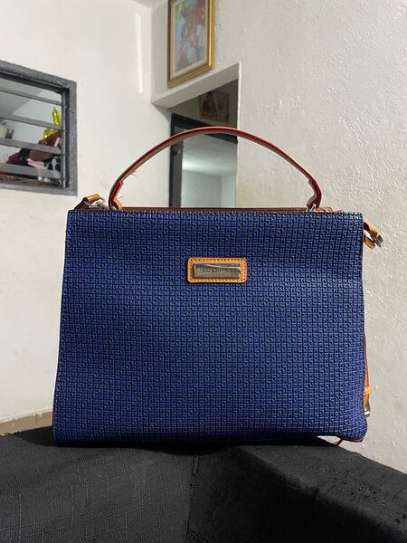 Sac à main élégante en cuir