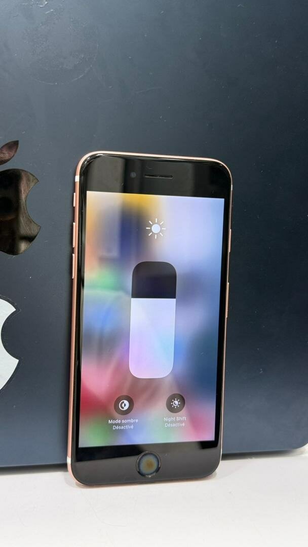 *iphone 7 32g tout passe sauf vibreur : 45,000