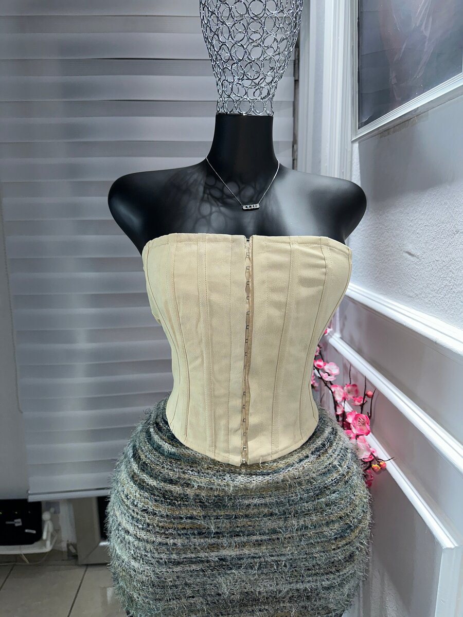 Corset beige élégant