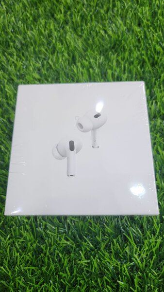 Airpods Pro 2nd Generation with MagSafe c