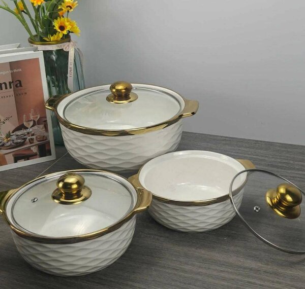 Soupière en porcelaine fermetu