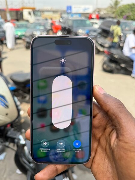 iPhone 15plus 128Go retour cas