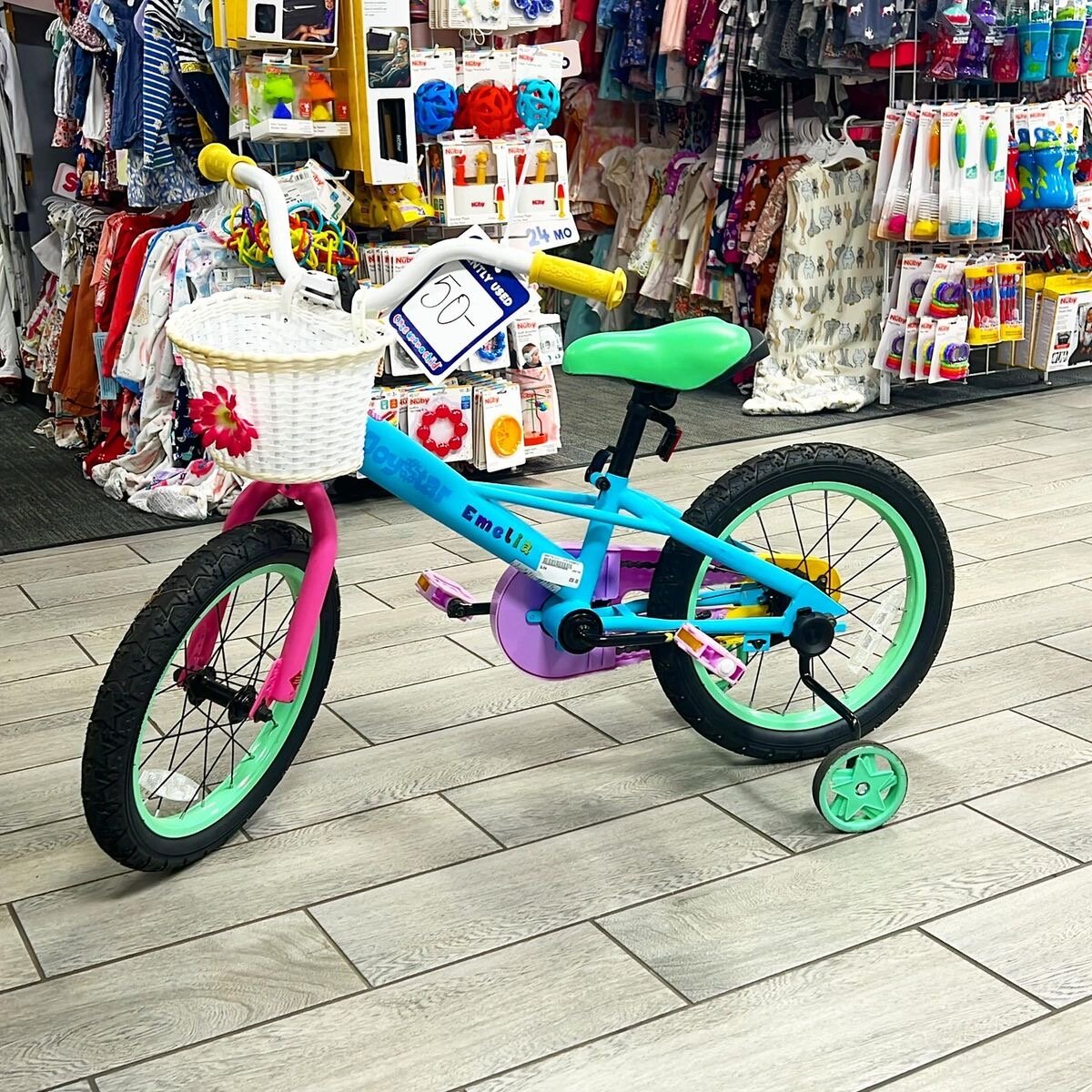 Vélos enfants colorés