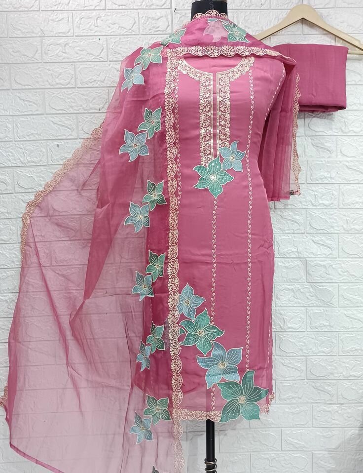 Organza 3 Peace Suit