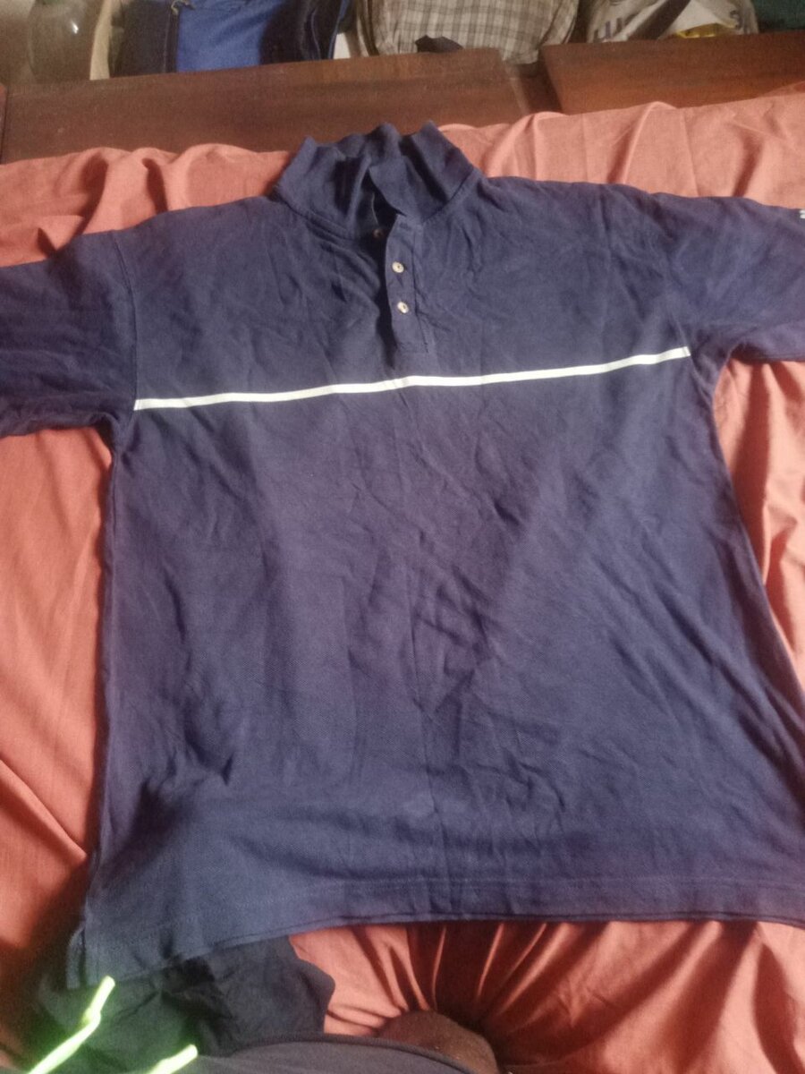 Pol en coton avec col boutonné