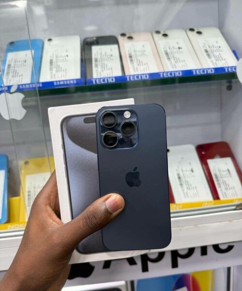 iPhone 15 Pro Max Noir