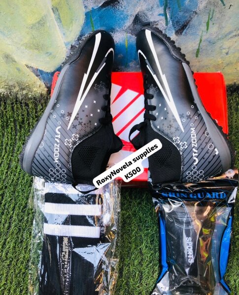 Tack boots