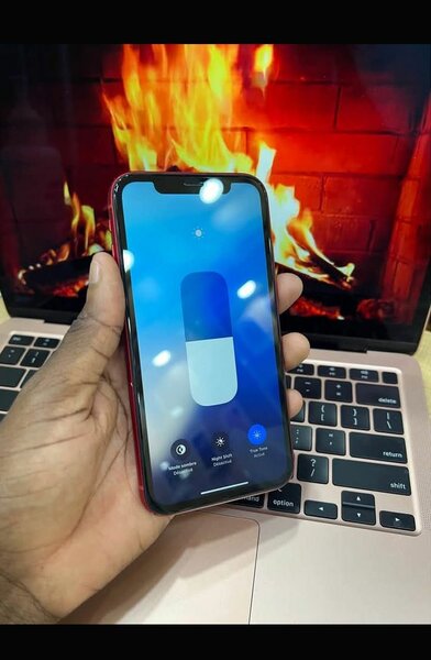 iPhone XR Rouge Éclatant