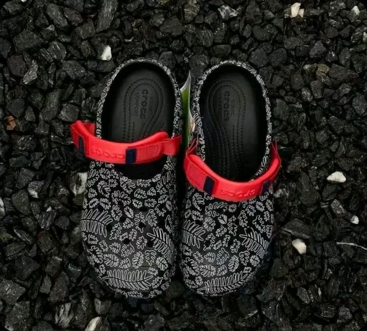 Sabots légers motifs variés