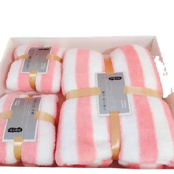 Vos chics serviettes de bain en peluche douces et confortables sont disponibles 3 en 1