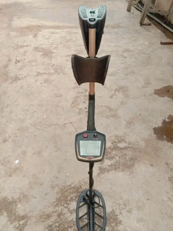 Détecteur de métaux haute précision