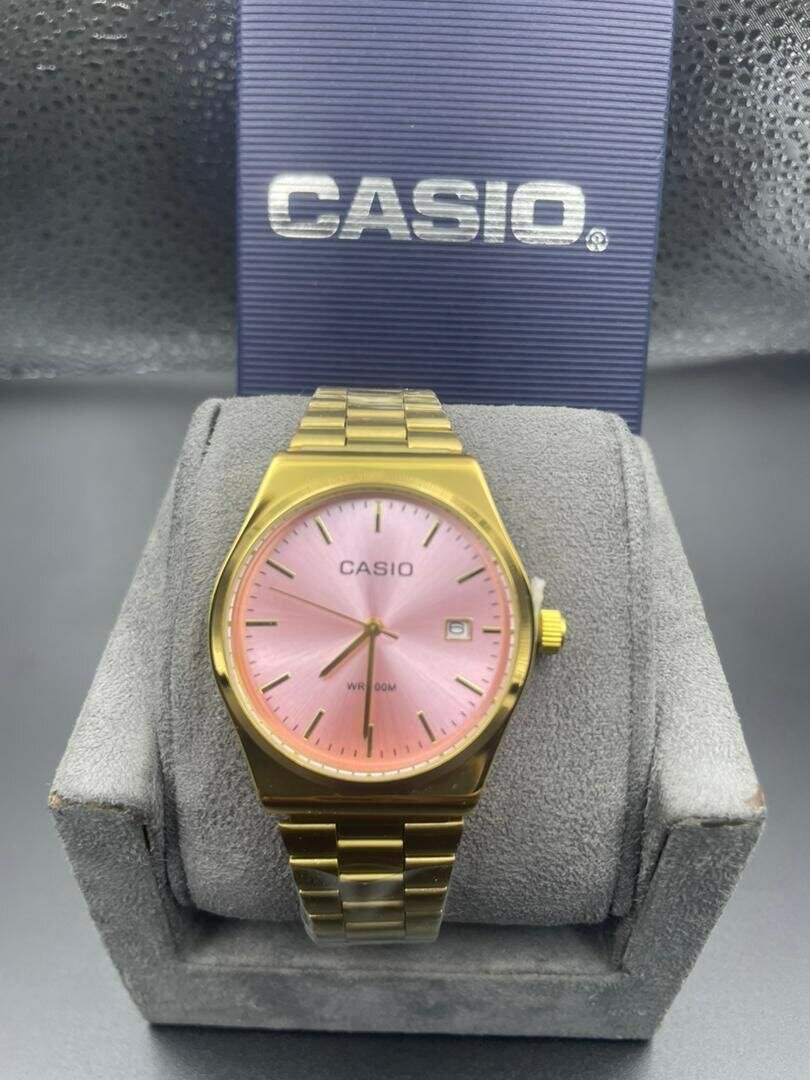 Montre Casio Classique Rose
