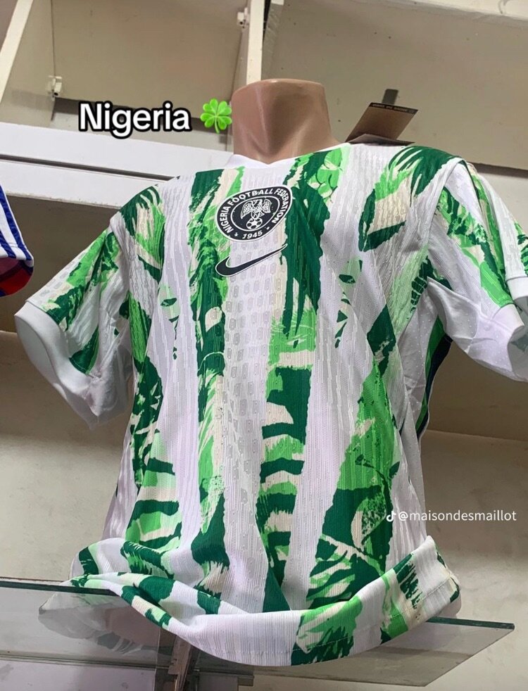 Maillot pour hommes et femmes