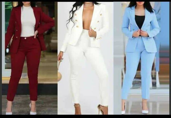 Costumes élégants pour femmes