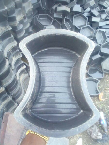 DIY Garden Pathway Molds