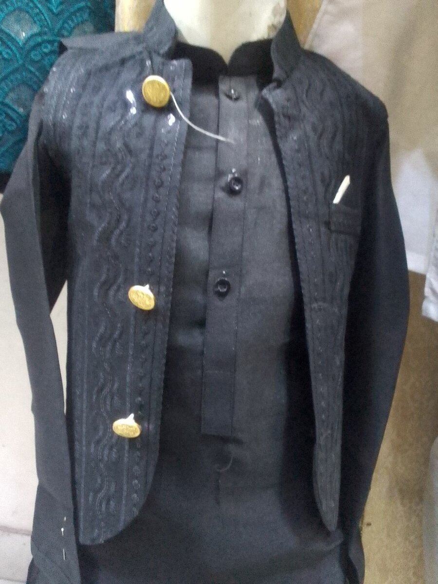Salwar kameez waistcoat bachkana