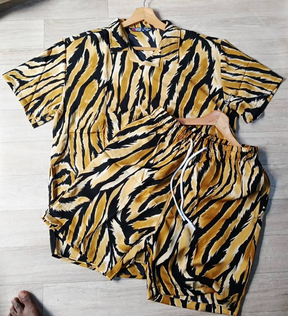 Chemise et short à imprimé