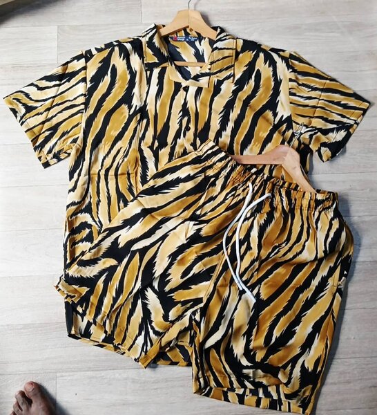 Chemise et short à imprimé