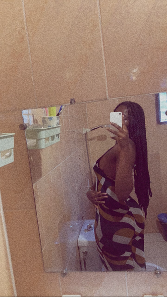 Robe en satin géométrique