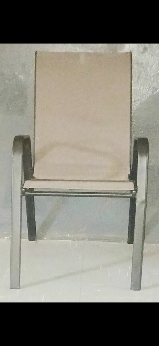 4 Chairs