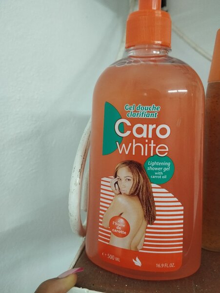 Savon caro white