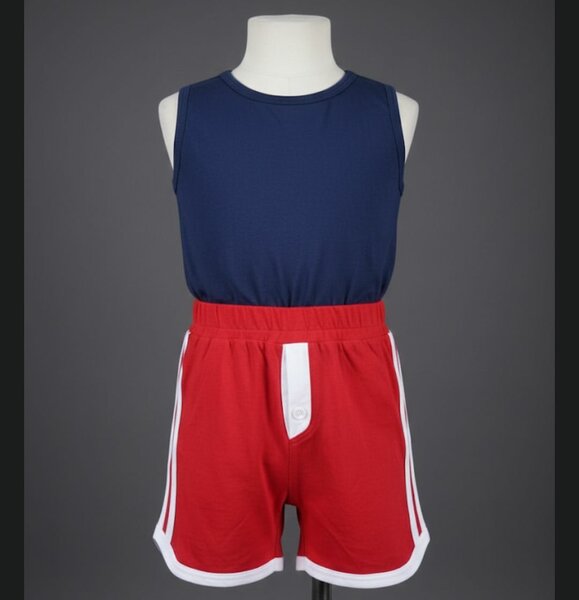 Combinaison féminine rouge élégant