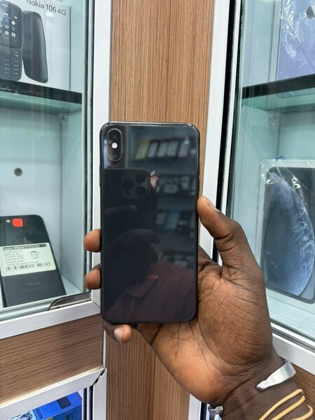 iPhone Xsmax 64 Go